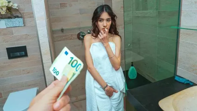 Venezuelan Little Chloe Fucks Hunter For Cash In His Apartment